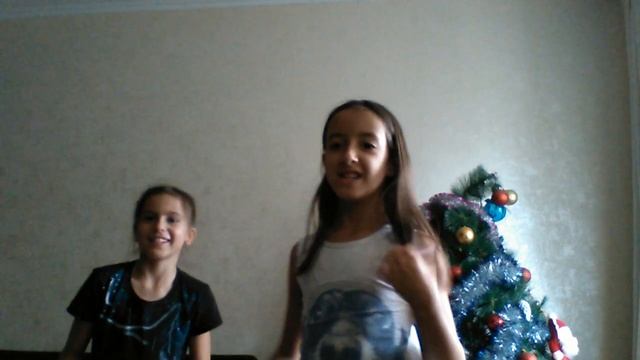 Танцую под песню бьюти бомб с Дашей! смотреть онлайн