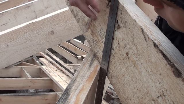 Как быстро,просто и качественно сделать запил стропил в вальмовой крыше