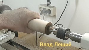 Рюмки из дуба на токарном станке.