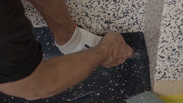 How to install IQ Surface homogenous vinyl on floors & walls смотреть онлайн