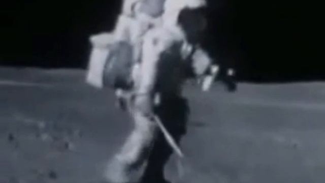 Штаб батальона азов в мариуполе. Марш негодяев. Высоцкий ещё не вечер текст. Марш космических негодяев. Марш мира 2014 москва.