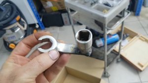 Крузак 200 дизель. Течь масла с клапанной крышки. Заметки.