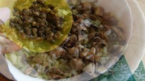 Салат по испански с каперсами и сельдереем