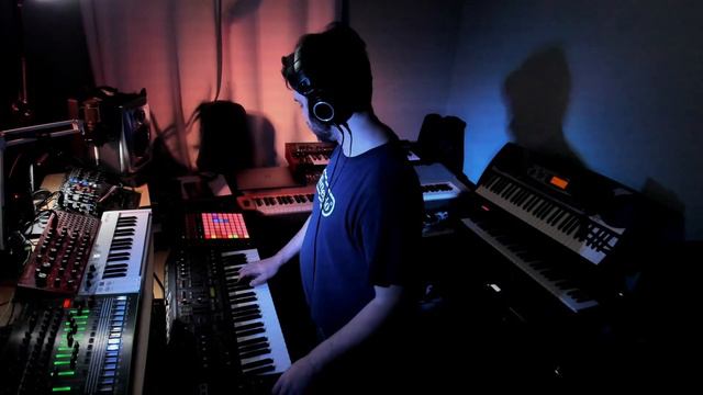 #Jamuary2022, Day 20: "Fiery Hearts In a Frigid Continuum" (Synthesizer performance) смотреть онлайн