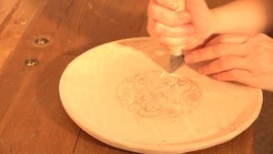 Тарелка своими руками. Резьба по дереву. Резьба для начинающих. Wood Carving for Beginners.