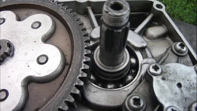 Собираем двигатель Racer YH50-S DELTA смотреть онлайн