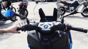 2019 BMW C 400 X First Look