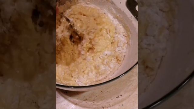 Шарлотка из творога смотреть онлайн