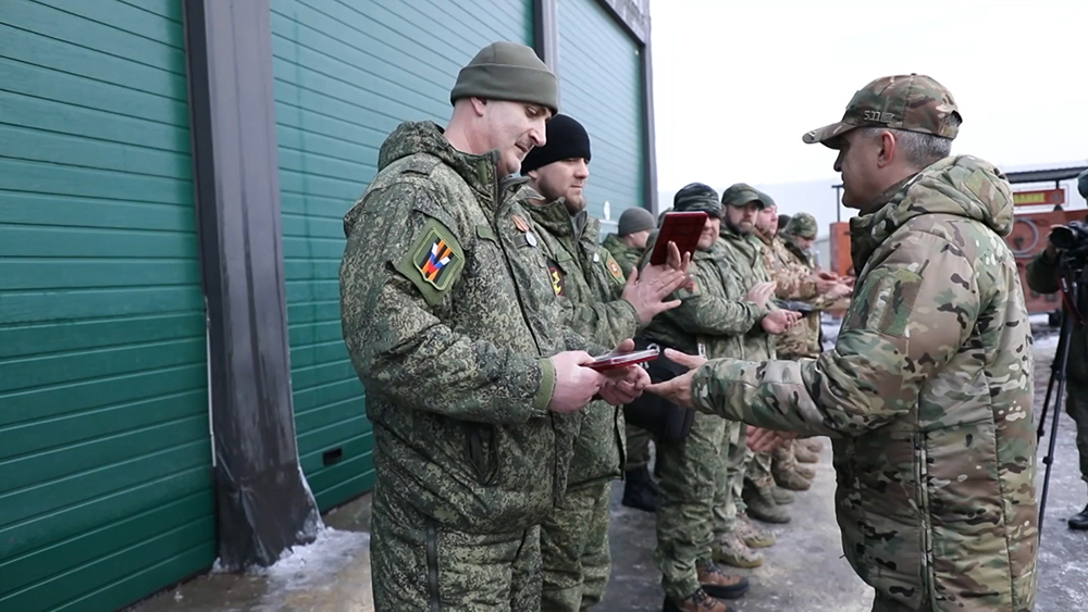 Добровольцы отряда БАРС получили новую технику и вооружение / События на ТВЦ