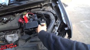 Запуск Авто из США Nissan Rogue X trail t32 ЛУЧШИМ ДЖАМП Стартером Xiaomi 70 mai Jump Starter