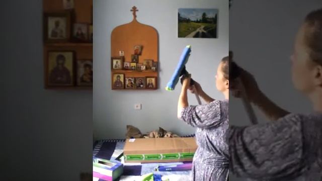 А вот и она моя Универсальная швабра, пока распаковка и сборка, скоро покажу в работе!!! смотреть онлайн