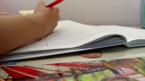 проверяю тетради 4 а класса/желаю контрольные для 10 б класса / Роль учителя •••]