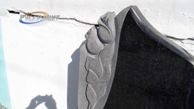 Нежные розы на камне смотреть онлайн