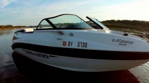 Bombardier Utopia 205  Катер люкс класса.