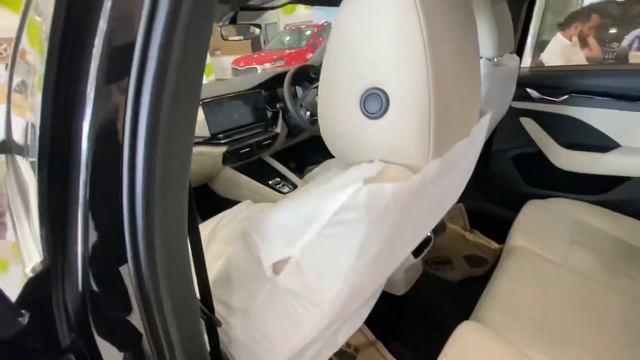 Skoda Octavia L&K 2022 | Price-₹29.29L | Detailed Review | Pricing | Features смотреть онлайн