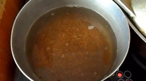 Гуляш из печени с подливкой и вкусная гречка на гарнир.