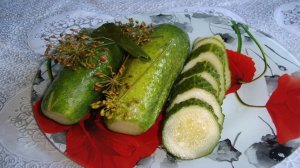 РЕЦЕПТ БОМБА ! ОЧЕНЬ ВКУСНЫЕ  КОНСЕРВИРОВАННЫЕ  ХРУСТЯЩИЕ ОГУРЧИКИ  НА ЗИМУ ПО НЕОБЫЧНОМУ РЕЦЕПТУ