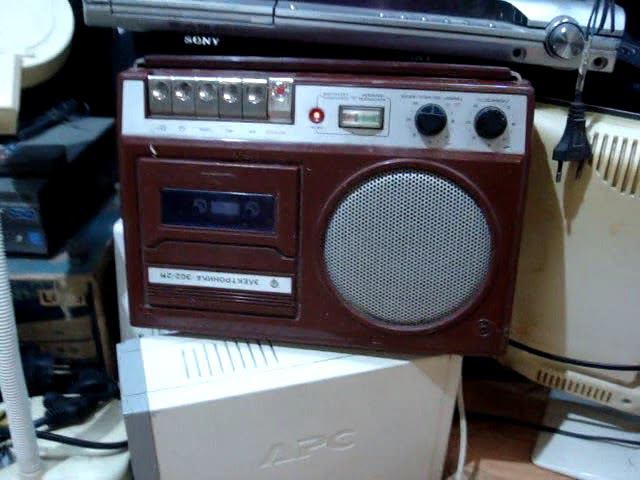 Тест магнитофона электроника 302 с блютузом.Test of the electronics 302 tape recorder with Bluetooth
