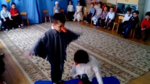 Шуточный  танец два весёлых гуся в детском саду