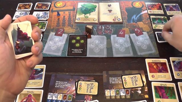 Stefan spielt... "THE BIG BOOK OF MADNESS" (Das Grimoire des Wahnsinns) смотреть онлайн