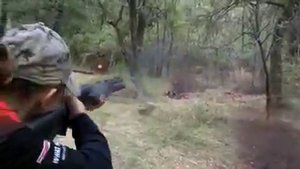 Девочка 13 лет стреляет без промаха