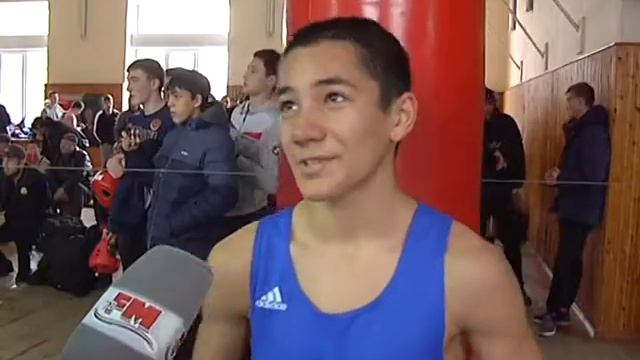 Первенство Симферополя по боксу среди юношей 15-16 лет смотреть онлайн