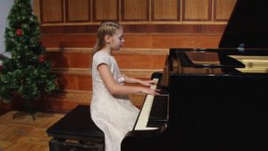 С.Прокофьев "Ходит месяц над лугами",Э.Григ "Поэтическая картинка op 3  №1