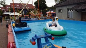 ВЛОГ MISS SUNNY ВОДНЫЙ АТТРАКЦИОН ЛЕБЕДЬ -ЛОДОЧКА :)