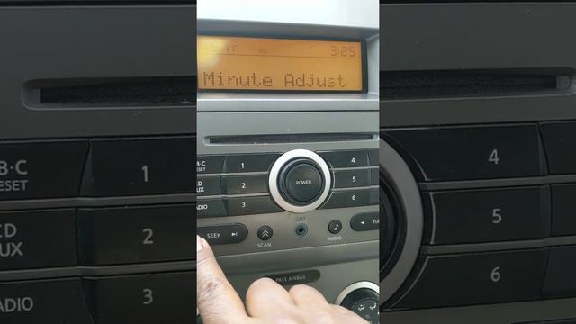 2008 Nissan Sentra S ajustar el reloj facil смотреть онлайн