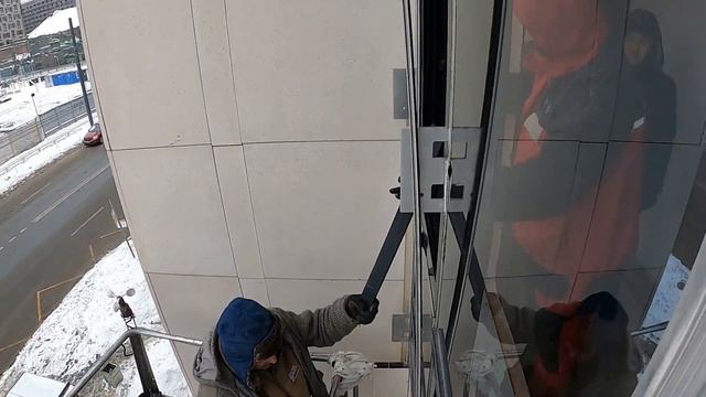 Замена остекления стоечно-ригельный фасад стеклопакеты с "зубом"