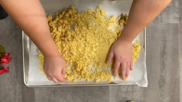 Best Streusel Bars! Пирог с крошкой и джемом/ #сoffeecake #bars смотреть онлайн