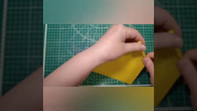 Поделка из бумаги. Оригами. Чехольчик для вазы с цветами. смотреть онлайн