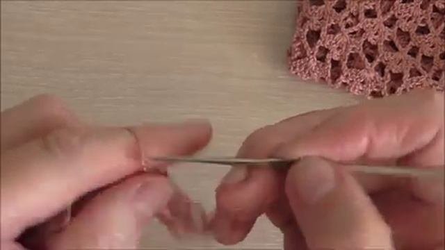 Обвязка рукавчиков летней кофточки крючком. Схема. Видео урок.