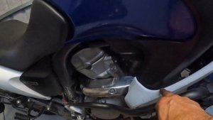 Transalp 700 - Air Filter and Spark Plug Change