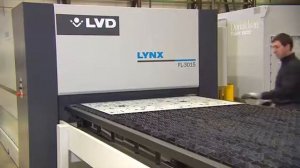 Оптоволоконный лазерный комплекс LVD LYNX 3015.mp4