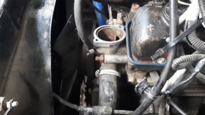 Замена термостата , как отвернуть сломанный болт