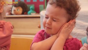 Музыкальное занятие у малышей в частном детском саду "Развитие".