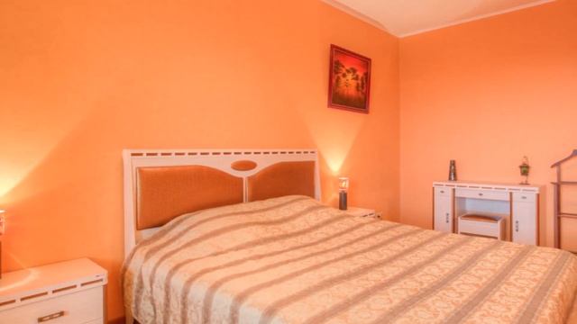 Студенческая, 12а