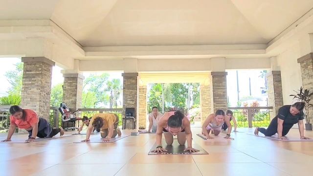 Inside Flow Yoga Routine смотреть онлайн
