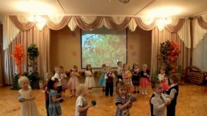 "Танец малышей с клубочками" Евтодьевой Аллы