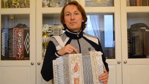 Продам восьмипланочную ЛЮКС гармонь!