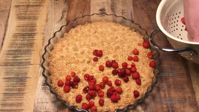 Малиновый пирог ?| Простейший пирог! Овсянка,масло,сахар+лесная малина=готово? Вкусно и дёшево ? смотреть онлайн