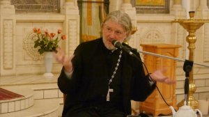 Отвечает на вопросы прот. Алексий Уминский
