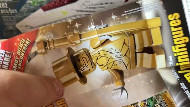Finding $5,000 Minifigures in $10 LEGO Mystery Packs!? смотреть онлайн