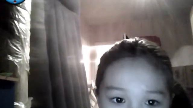 девочка поет смотреть онлайн