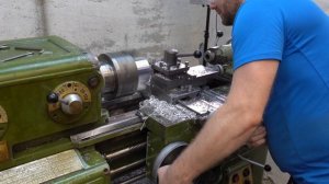 Авиационный подшипник в самодельном мини пылесосе.