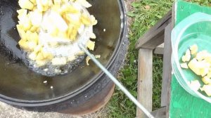 Печень с картофелем ? в казане ? на костре