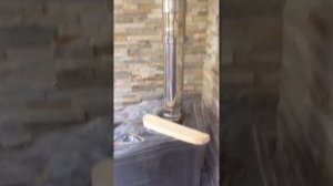 Монтаж печи и дымохода  в бане.