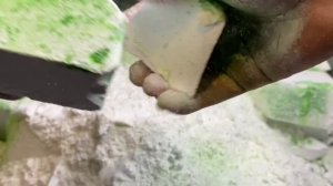 Green powder • 24 soft gym chalk blocks crumbling • Merry Christmas ??