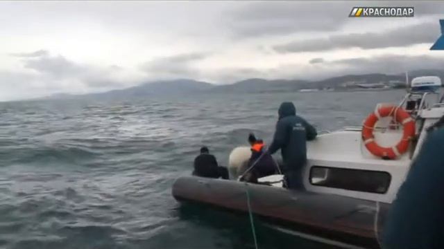 В Черном море в Сочи обнаружили 3 авиабомбы и самолет времен ВОВ смотреть онлайн